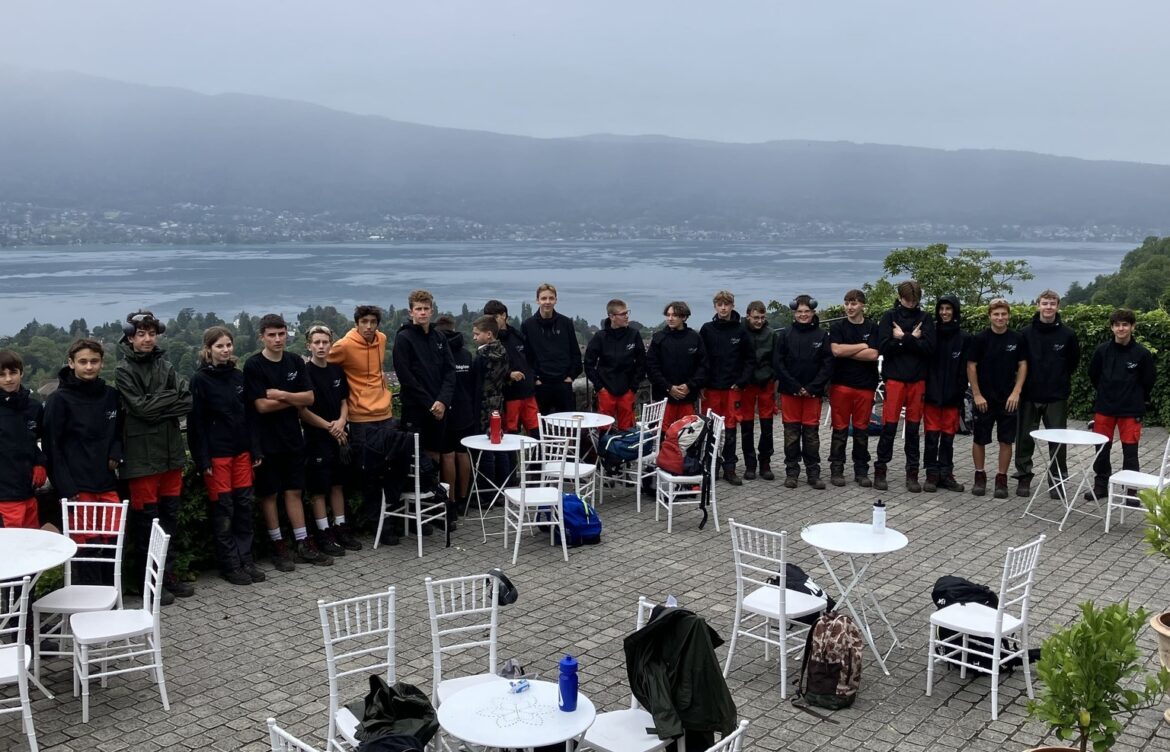 Première journée de travaux pratiques au Château de Menthon-Saint-Bernard avec la classe de secondes NJPF