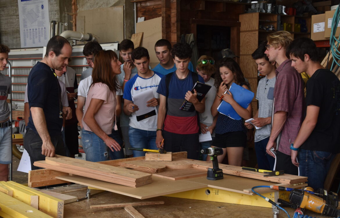 Visite de l’entreprise Lambersens spécialisée dans les chalets