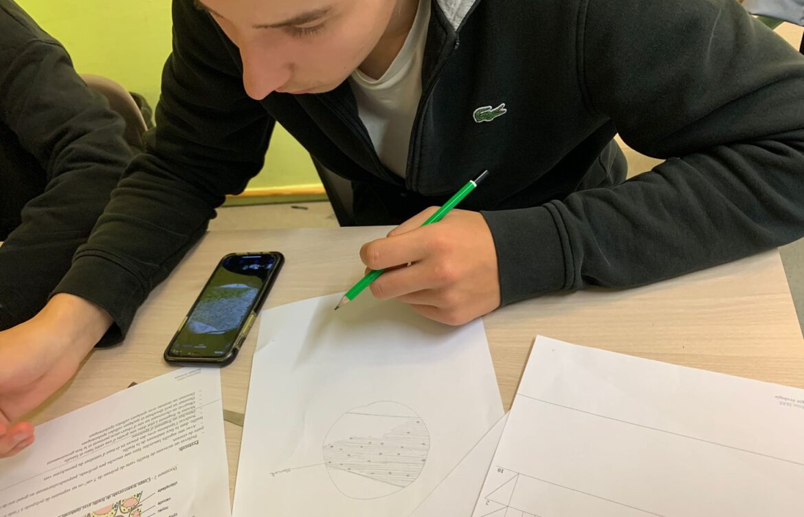 Exploration botanique : les élèves de 1re Bac Pro Aménagement Paysager plongent dans le monde fascinant de la nutrition végétale