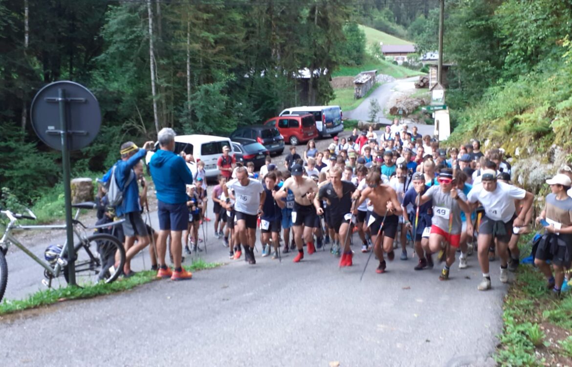 Premier KV au CFMM ! 150 jeunes sont montés en courant au refuge de Larrieux !
